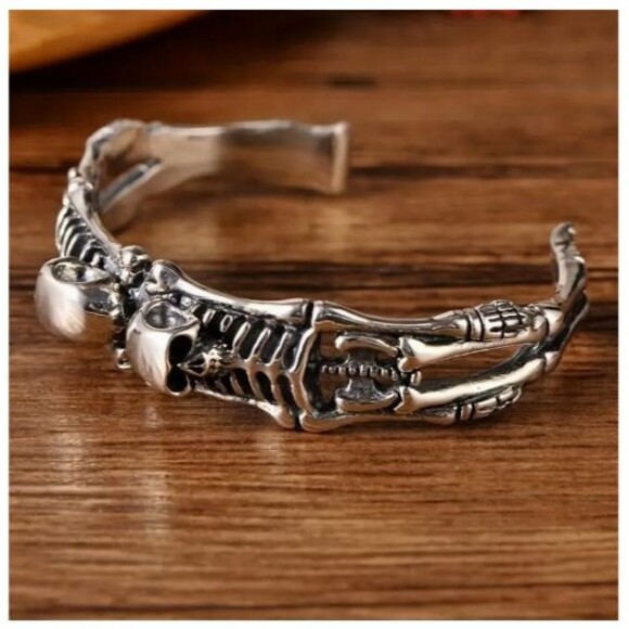 New Silver DOUBLE 3D SKELETON Cuff Bracelet Skulls MEN Women Halloween - Picture 3 of 3